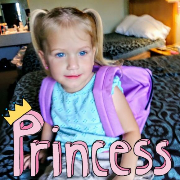 Meet your Posher, Nikki - Picture 1 of 1